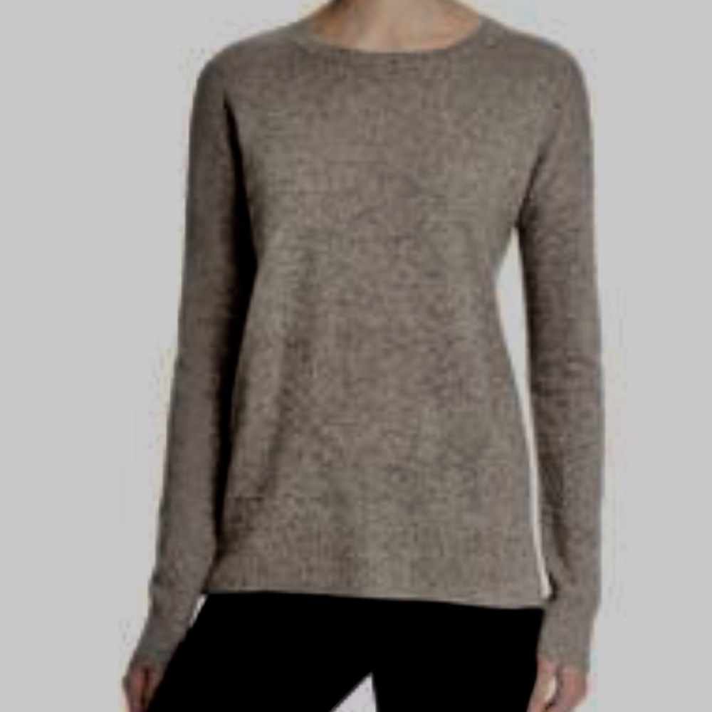 NWTs! Aqua 100% cashmere stunning  sweater
